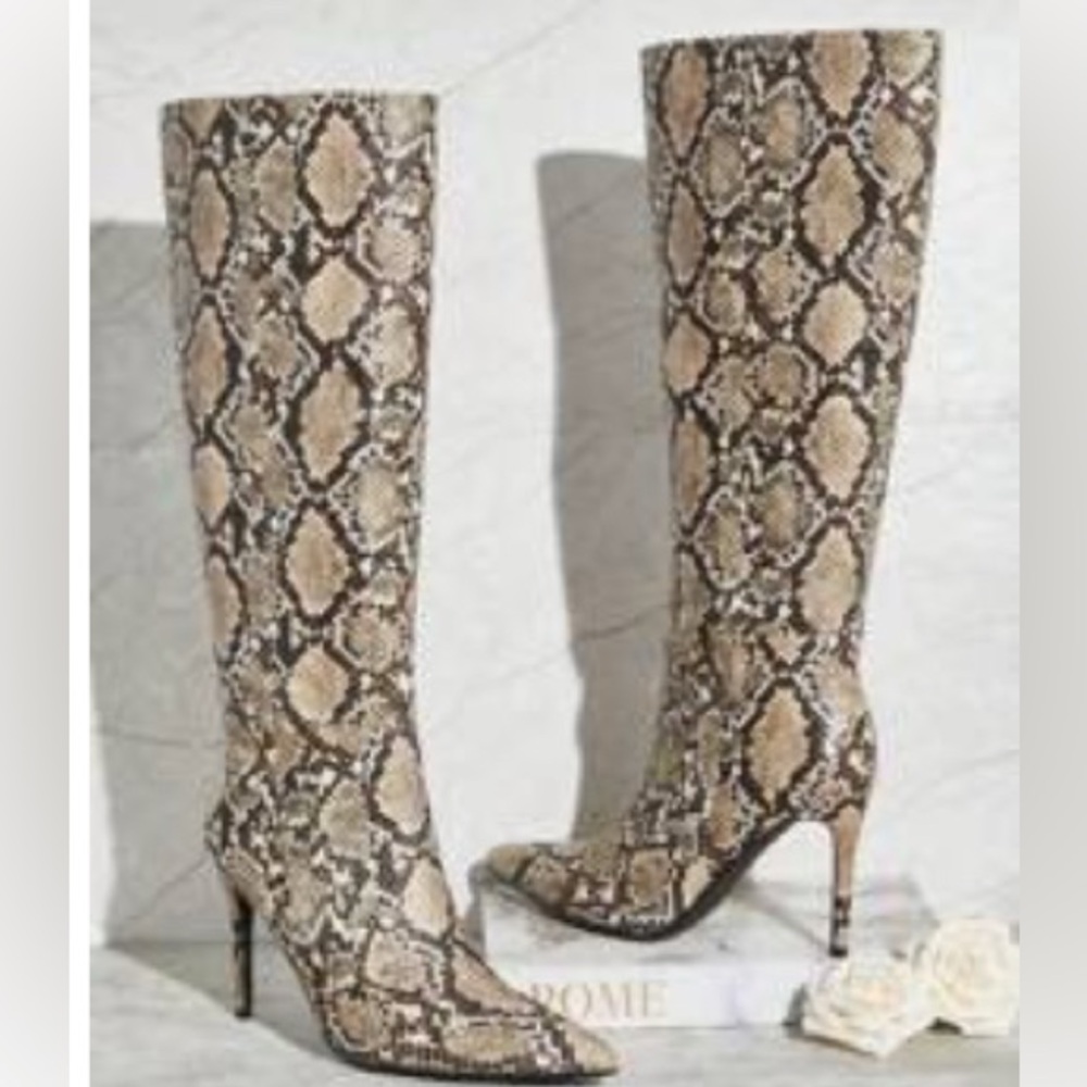 Snakeskin knee boot worn once size 11